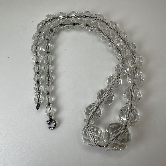 15" Vintage graduated rock crystal all strung on a sterling silver chain! - Picture 9 of 16